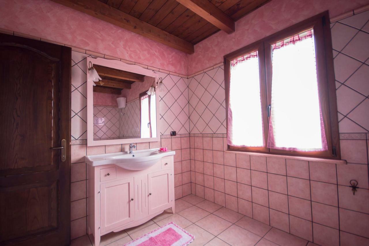 Casa Vacanza Il Mandorlo Domusnovas Экстерьер фото