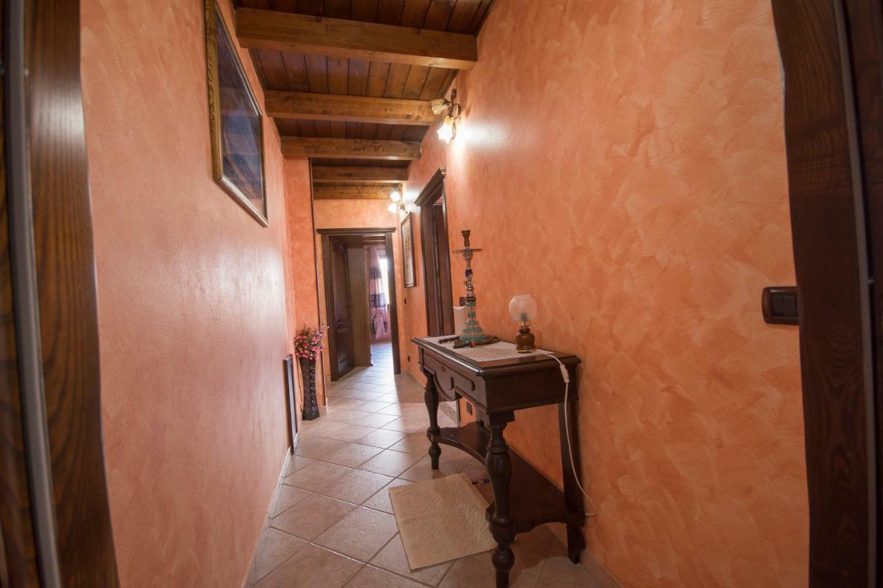 Casa Vacanza Il Mandorlo Domusnovas Экстерьер фото