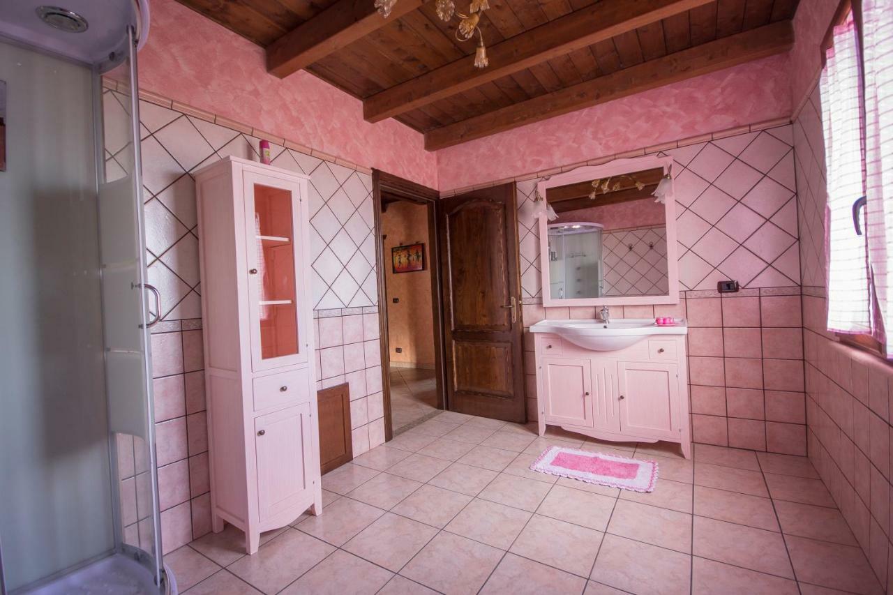 Casa Vacanza Il Mandorlo Domusnovas Экстерьер фото