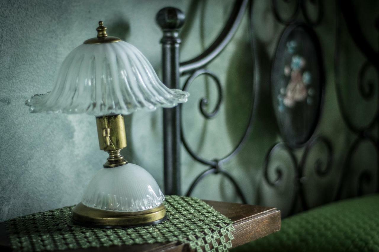 Casa Vacanza Il Mandorlo Domusnovas Экстерьер фото