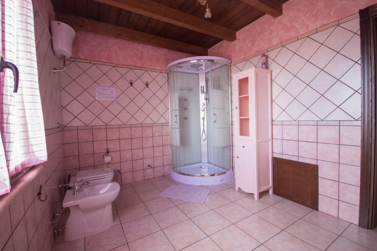 Casa Vacanza Il Mandorlo Domusnovas Экстерьер фото