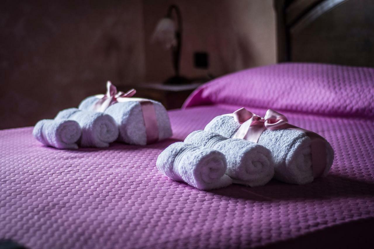 Casa Vacanza Il Mandorlo Domusnovas Экстерьер фото